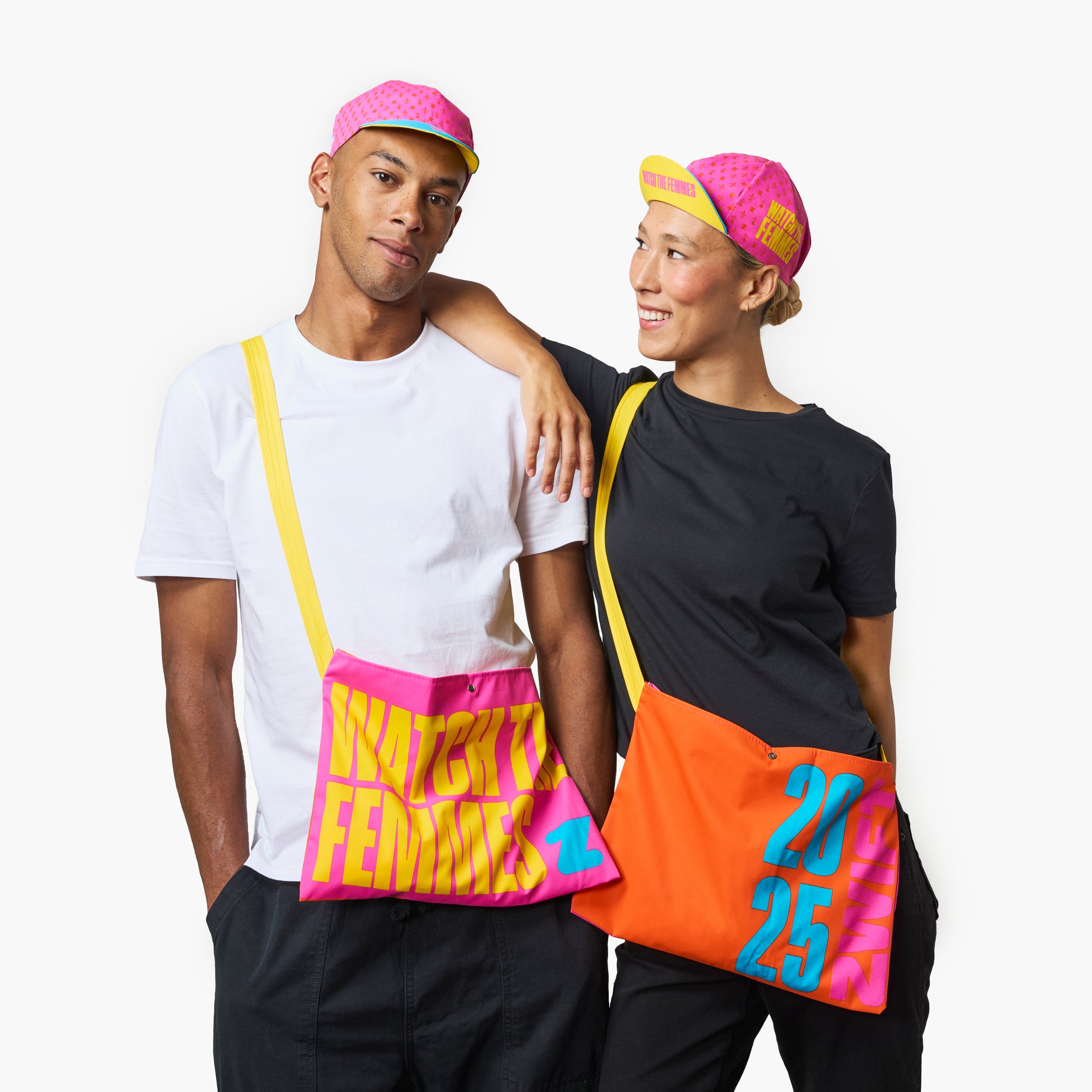 Cappellino da ciclismo e borsa a tracolla Watch The Femmes 2025